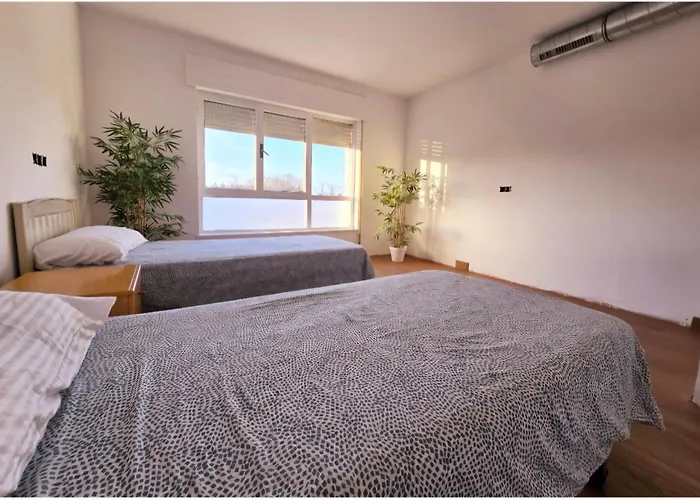 Llanes Paradise Hostel *